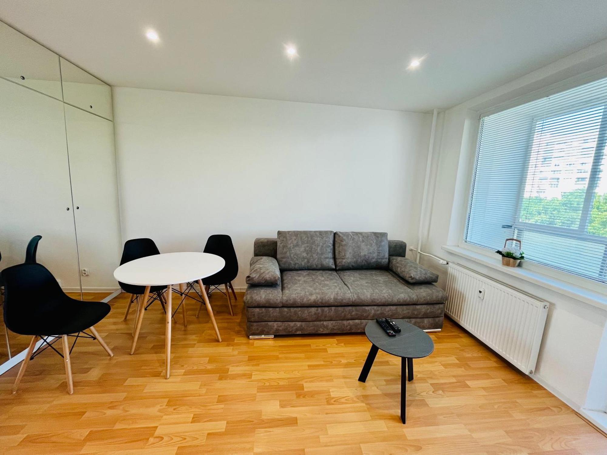 Ar Rezidencia Ludmanska Apartment โกชิเซ ภายนอก รูปภาพ